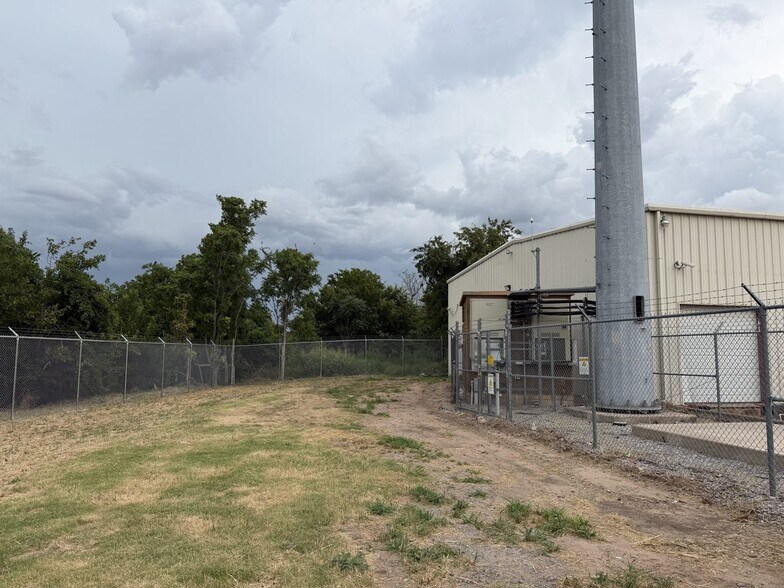 More Photos Of 2125 W Sheridan Ave, Oklahoma City Warehouse For Lease