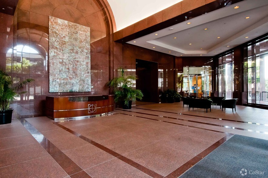 More Photos Of 1000 Legion Pl, Orlando Office For Lease