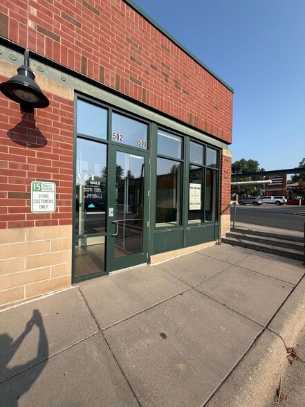 More Photos Of 500-508 Lexington Pky S, Saint Paul Restaurant For Lease