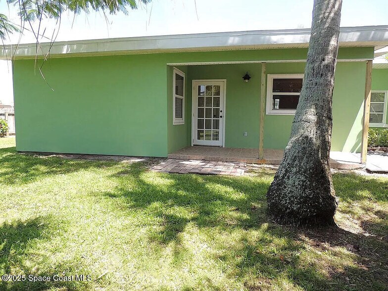 More Photos Of 206 4th Ave, Indialantic Office Residential For Sale