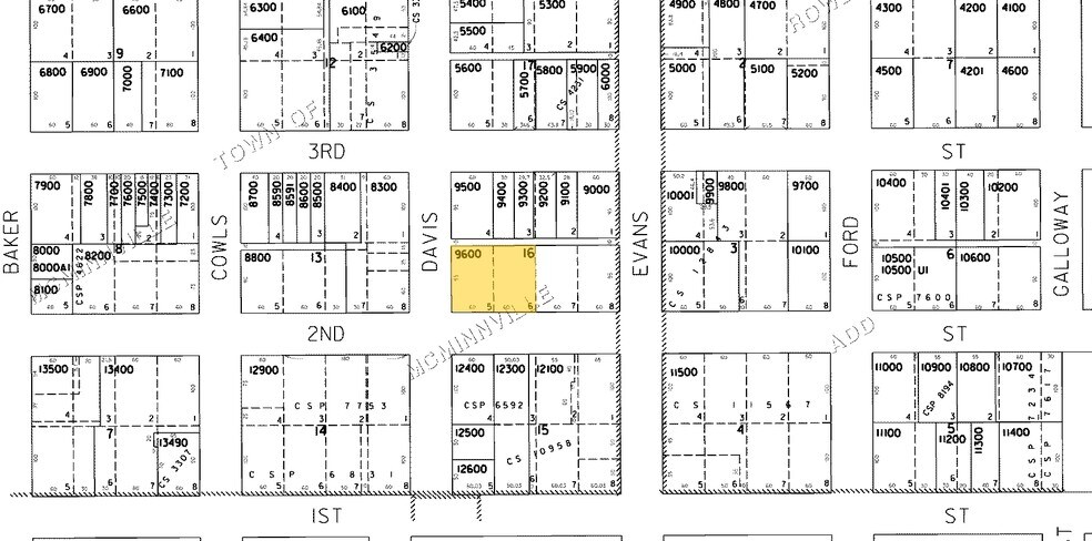 More Photos Of 403-415 NE 3rd St, McMinnville Storefront Retail Office For Lease