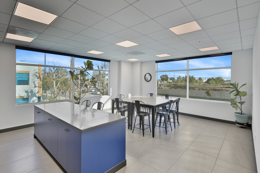 More Photos Of 2239-2245 W 190th St, Torrance Loft Creative Space For Sale