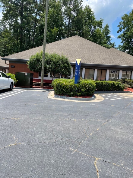 More Photos Of 5815 Live Oak Pky, Norcross Office For Lease