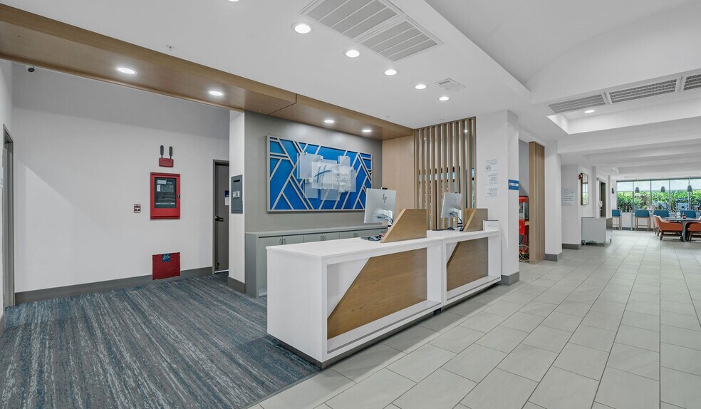 More Photos Of 46300 Interstate 10, Winnie Hotel For Sale