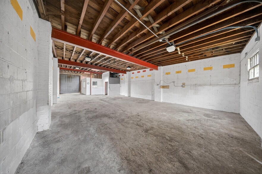 More Photos Of 21512 42nd Ave, Bayside Industrial For Sale