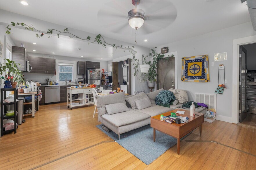 More Photos Of 64-66 Pitman St, Providence Apartments For Sale