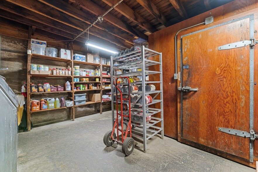 More Photos Of , Lake Hughes Hospitality For Sale