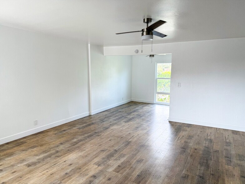 More Photos Of 1401 S Standard Ave, Santa Ana Apartments For Sale