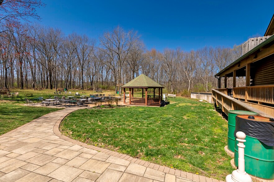 More Photos Of 14391 IL-37, Whittington Winery Vineyard For Sale
