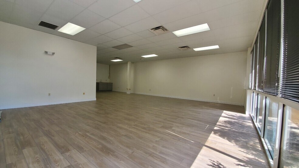 More Photos Of 5404 Hoover Blvd, Tampa Medical For Lease
