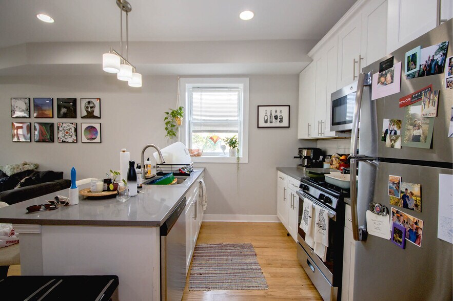 More Photos Of 3751-3759 N Western Ave, Chicago Multifamily For Sale