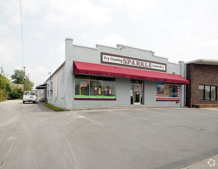 More Photos Of 319 E Main St, Lebanon Warehouse For Lease