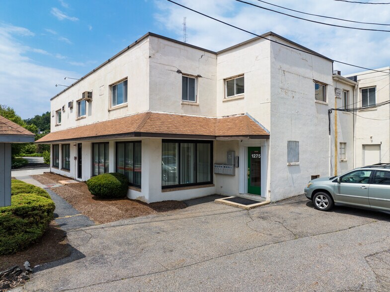 More Photos Of 1273-1275 Main St, Waltham Office For Sale