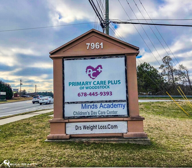 More Photos Of 7961 Hwy 92, Woodstock Medical For Lease