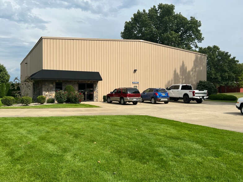 Primary Photo Of 2524 Toledo Rd, Elkhart Manufacturing For Lease