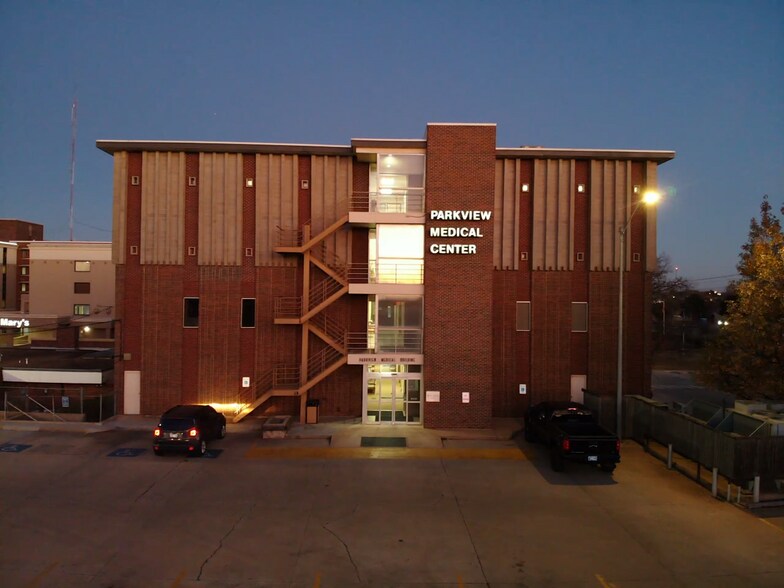More Photos Of 330 S 5th St, Enid Medical For Lease
