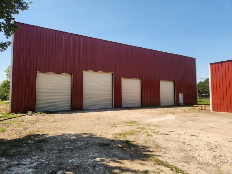 More Photos Of 3602 Mona St, Pearland Warehouse For Sale