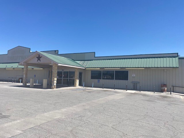 More Photos Of 504 Erma, Presidio Supermarket For Sale