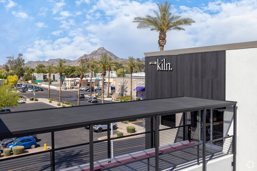 More Photos Of 1801 E Camelback Rd, Phoenix Coworking Space