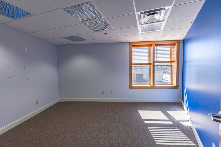 More Photos Of 9 May St, Bangor Medical For Sale