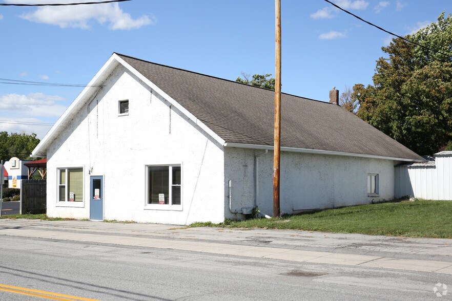 More Photos Of 5813 Stone Hill Rd, Lakeville Warehouse For Sale