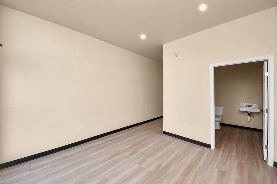 More Photos Of 18011 Cypress Rose Hill Rd, Cypress Unknown For Lease