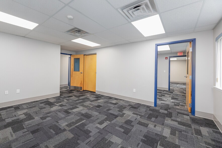 More Photos Of 411 Commerce Ln, West Berlin Industrial For Sale