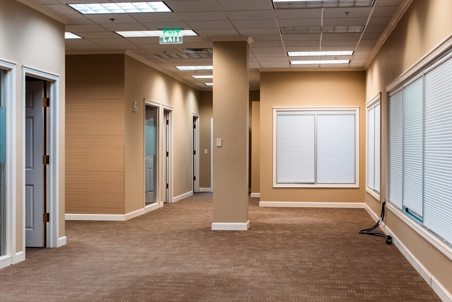More Photos Of 125 S Kalamazoo Mall, Kalamazoo Office For Lease