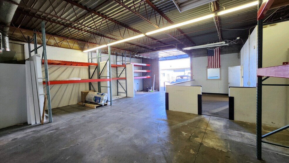 More Photos Of 3730 Paris St, Denver Warehouse For Lease