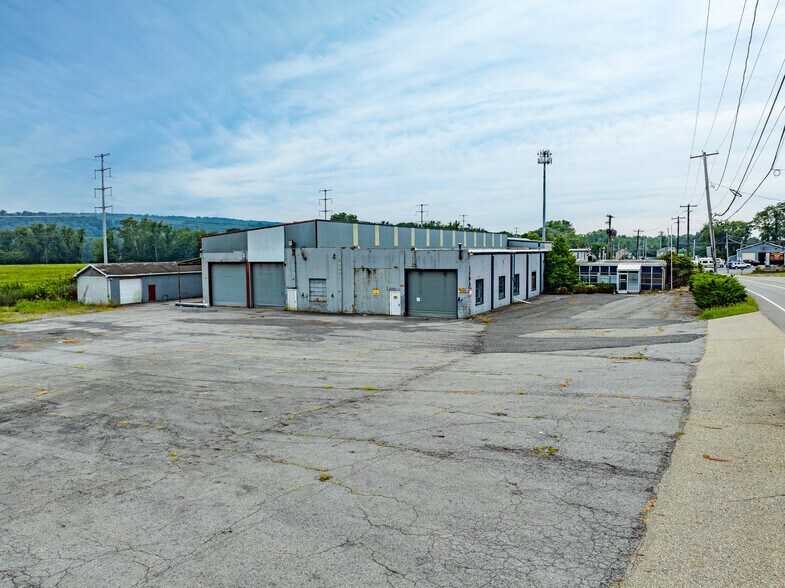 More Photos Of 1910 N Old Trl, Selinsgrove Manufacturing For Sale