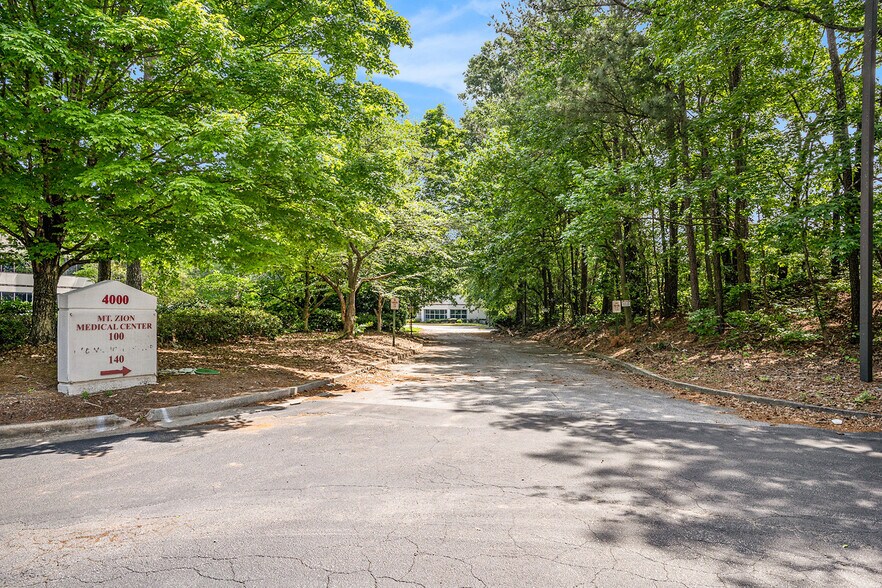 More Photos Of 4000 Corporate Center Dr, Morrow Medical For Sale