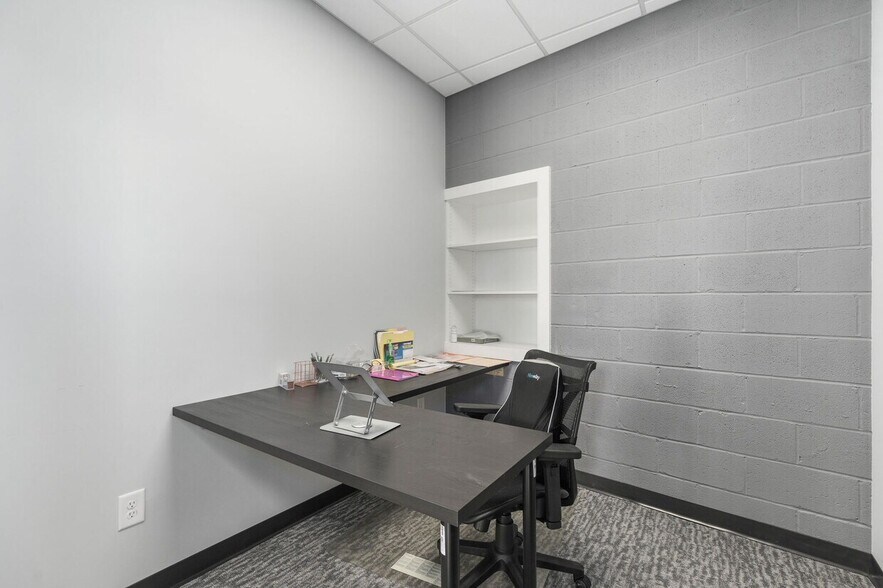 More Photos Of 117 S Main St, Hopewell Coworking Space
