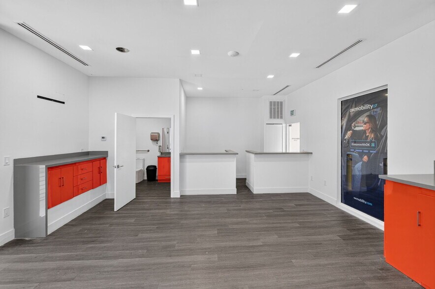 More Photos Of 4029 NW 25th St, Miami Warehouse For Lease