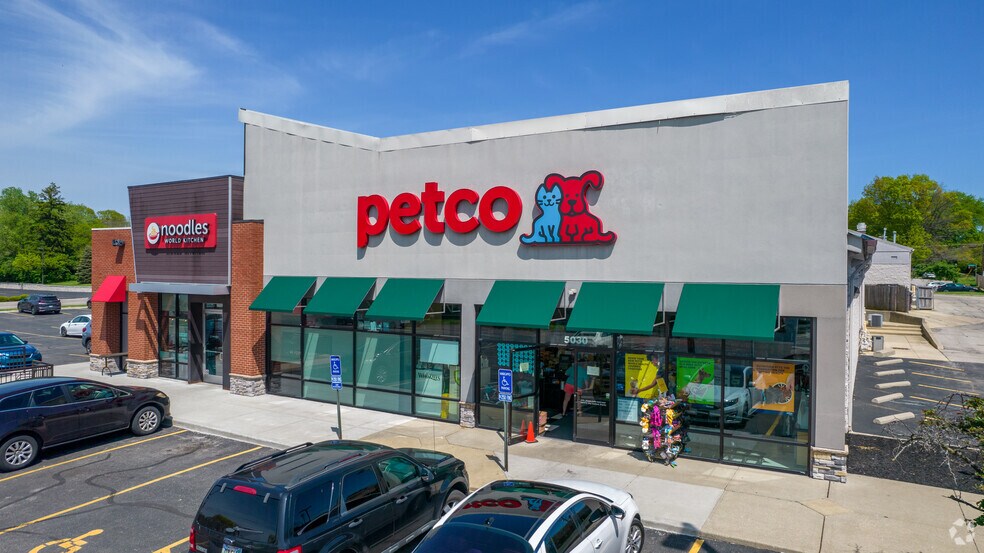 More Photos Of 5030-5086 N High St, Columbus Unknown For Lease