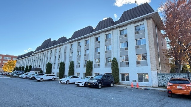 More Photos Of 1000 Targee St, Staten Island Apartments For Sale