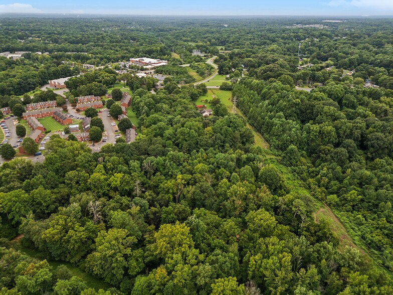 More Photos Of 1820 Hoffman Rd, Gastonia General Retail For Sale