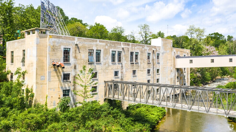 More Photos Of 3000 Falls Rd, Baltimore Office For Lease