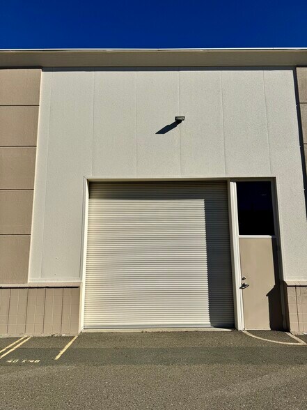 More Photos Of 110 Sandholm Ln, Cloverdale Manufacturing For Sale