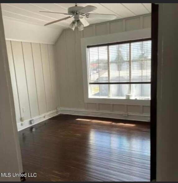 More Photos Of 1117 Washington Ave, Ocean Springs Medical For Sale
