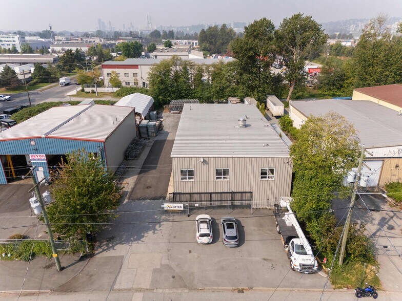 More Photos Of 11517 132A St, Surrey Warehouse For Sale