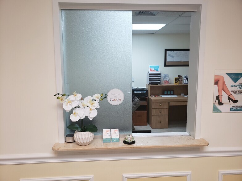 More Photos Of 2929 N University Dr, Coral Springs Medical For Sale