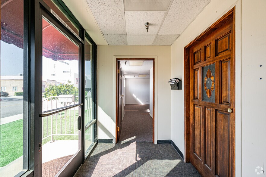 More Photos Of 110 N Third Ave, Upland Warehouse For Lease