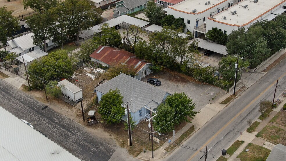 More Photos Of 224 Casa Blanca, San Antonio Office For Lease