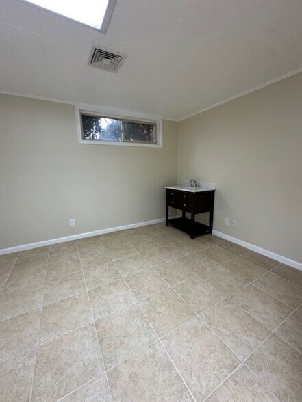 More Photos Of 1142-1148 Walker Rd, Great Falls Medical For Sale