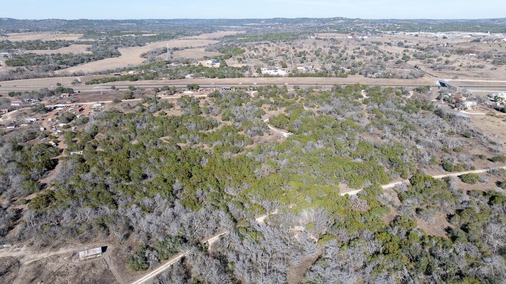 More Photos Of 854 N Creek Rd, Comfort Land For Lease