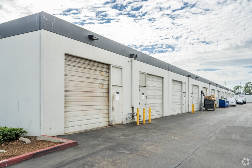 More Photos Of 17971 Sky Park Cir, Irvine Light Manufacturing For Lease