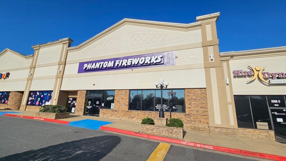 More Photos Of 2505 Chastain Meadows Pky, Marietta Unknown For Lease