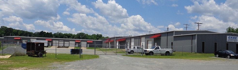 More Photos Of 16220 Alexander Rd, Alexander Warehouse For Lease