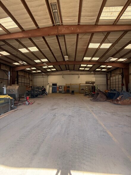 More Photos Of 905-945 N Market St, Shreveport Industrial For Sale