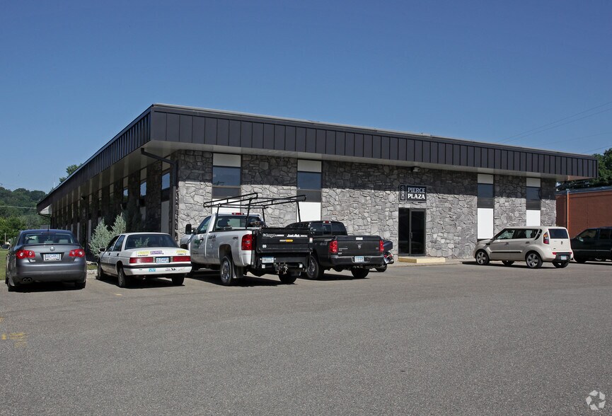 More Photos Of 360 Pierce Ave, North Mankato Medical For Lease